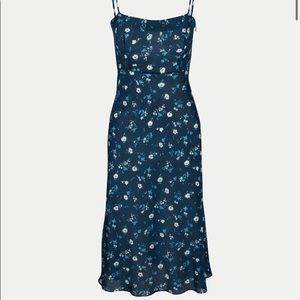 The Amelia dress in midnight from realisation par